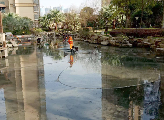 保亭景观池淤泥清理